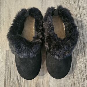 BearPaw Women's 2008W-Liliana Seude Faux Slippers Size‎ 7 Black